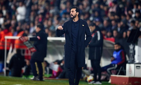 乐鱼体育app-老佛爷脸疼?解雇阿隆索2天后,皇马创5年新耻!42岁新帅茫然插兜