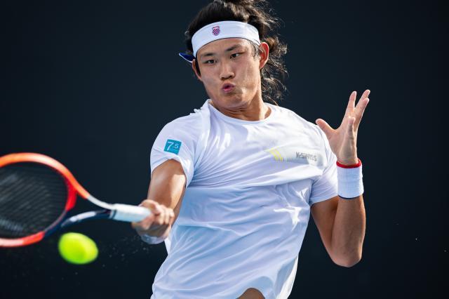 乐鱼官网-张之臻止步多哈资格赛首轮 进前100后遭遇新瓶颈?